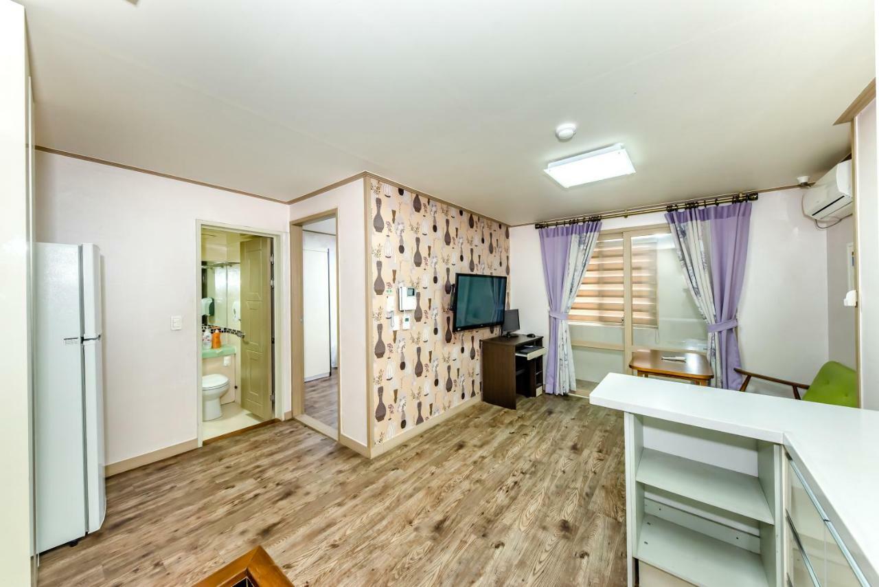 Tamragio Residence Hotel Jeju Exterior photo